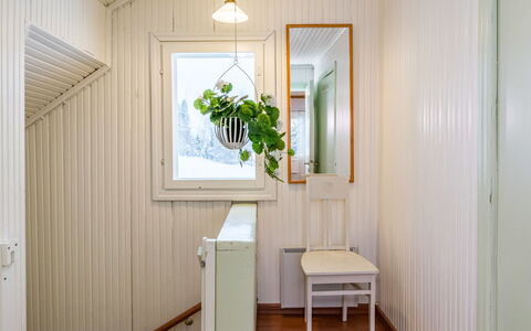 Wanha Karminranta: Furniture, Interior Design, Flooring, Floor, Table, Ceiling, Kitchen & Dining Room Table, Lighting, Chair, Home