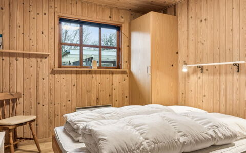 Niyazi - 770M from the Sea: Wood, Bedroom, Bed, Interior Design, Flooring, Floor, Furniture, Ceiling, Room, Bed Sheet