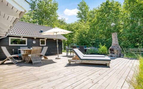 Silke - 600M from the Sea: Grass, Grassland, Landscape, Ecoregion, Plain, Plant Community, Land Lot, Outdoor Furniture, Prairie, Shrubland