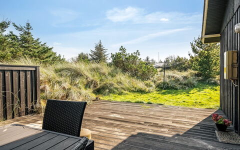 Swenki - 700M from the Sea: Roof, House, Home, Cottage, Door, Siding, Deck, Porch, Plank, Hardwood