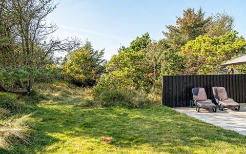 Swenki - 700M from the Sea: Roof, House, Home, Cottage, Door, Siding, Deck, Porch, Plank, Hardwood
