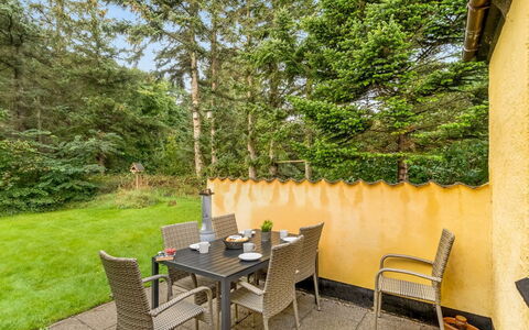 Birtir - 750M from the Sea: Blue, Shrub, Cottage, Groundcover, Garden, Estate, Shade, Landscaping, Farmhouse, Eco Hotel