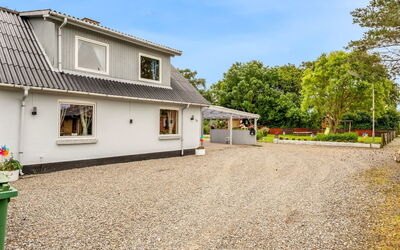 Elara - 300M from the Sea