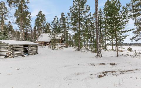 Villa Kipinä: Furniture, Interior Design, Flooring, Floor, Table, Ceiling, Kitchen & Dining Room Table, Lighting, Chair, Home