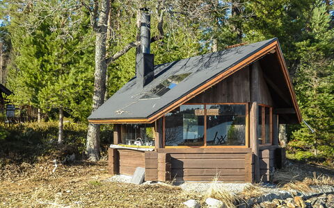 Villa Kipinä: Furniture, Interior Design, Flooring, Floor, Table, Ceiling, Kitchen & Dining Room Table, Lighting, Chair, Home
