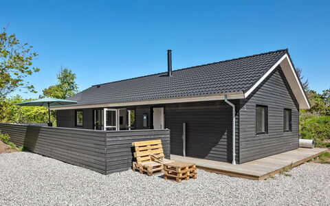 Merve - 800M to the Fjord: House, Roof, Home, Cottage, Shed, Garden Buildings, Siding, Yard, Log Cabin, Hut