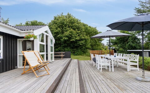 Katharine - 175M from the Sea: Wood, Home, Porch, Deck, Hardwood, Roof, Wood Stain, Wood Flooring, Eco Hotel