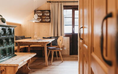 Schwindelfrei 400.1: Table, Furniture, Wood, Window, Interior Design, Living Room, Floor, Flooring, Building, Drawer