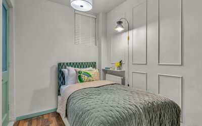Accommodation:&nbsp;Kensington 1 Bedroom Apt 306.4