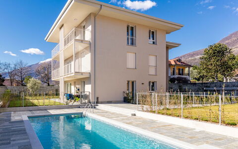 Gravedona 165: Water, Sky, Cloud, Plant, Building, Property, Window, Azure, Swimming Pool, Tree