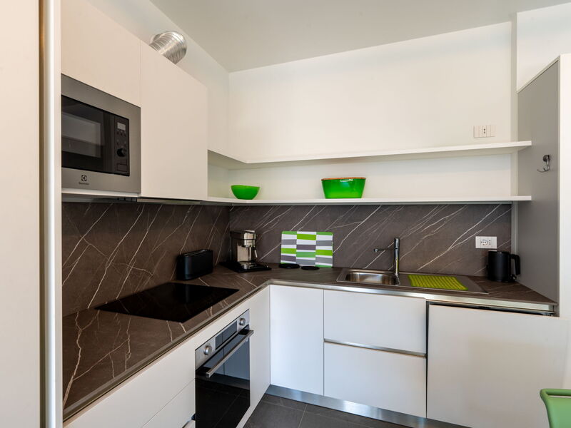 Accommodation:&nbsp;Le Lac 165.1