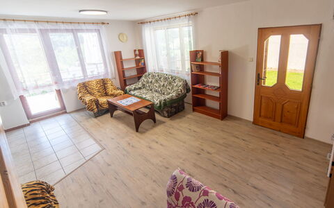 Smrž: Flooring, Wood, Floor, Interior Design, Furniture, Room, Wood Flooring, Living Room, Couch, Wood Stain