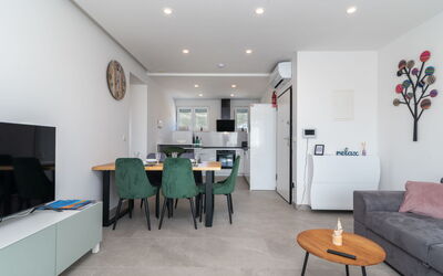 M&M 1 201.1: Table, Building, Furniture, Couch, Lighting, House, Interior Design, Flooring, Floor, Living Room
