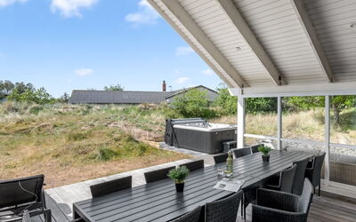 Jeldrik - 1.5Km from the Sea