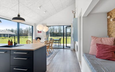 Cresta - 1.4Km from the Sea