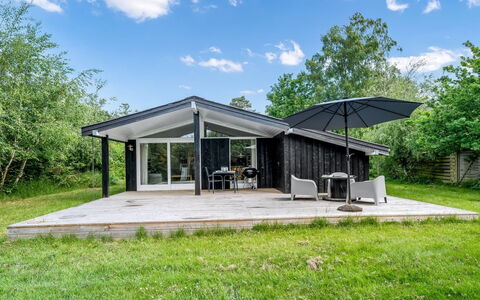 Krum - 250M from the Sea: Wood, Roof, Architecture, Home, House, Cottage, Siding, Hardwood, Slope, Estate