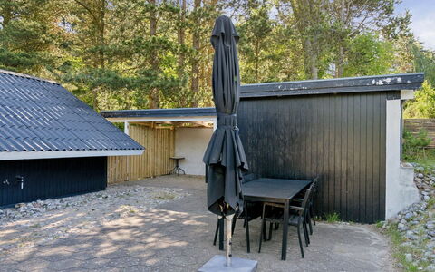 Laurens - 800M from the Sea: Roof, House, Home, Cottage, Siding, Estate, Driveway, Garden Buildings, Yard, Shed