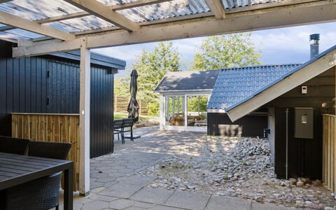 Laurens - 800M from the Sea: Roof, House, Home, Cottage, Siding, Estate, Driveway, Garden Buildings, Yard, Shed