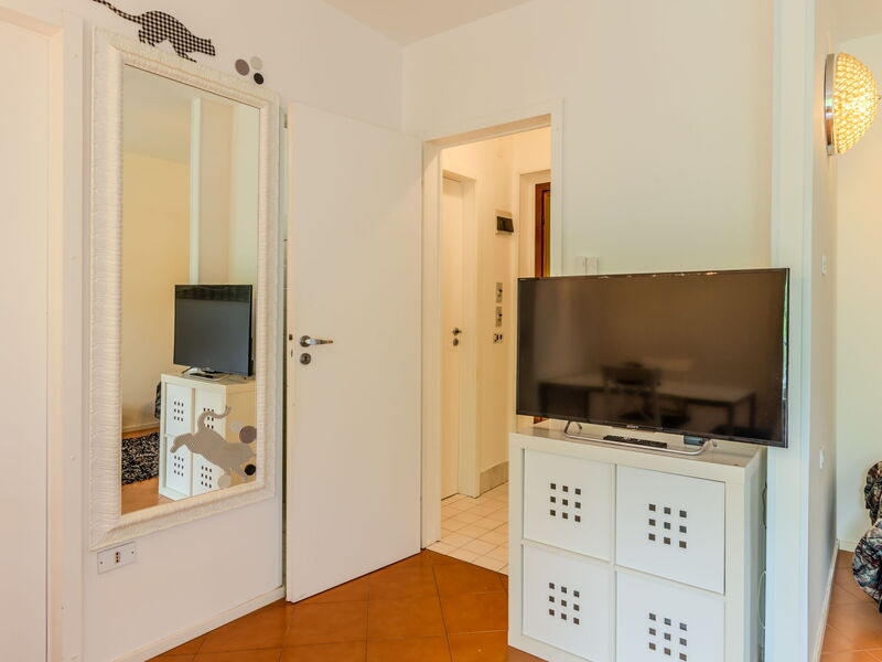 Accommodation:&nbsp;Condominio Garda 101.3