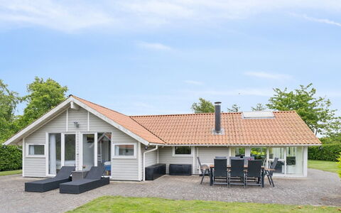 Chrisse - 250M from the Sea