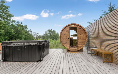 Griselda - 400M from the Sea: Wood, Home, Porch, Deck, Hardwood, Roof, Wood Stain, Wood Flooring, Eco Hotel