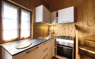 Chalet Borgo Walser Testa 2: Countertop, Cabinetry, Property, Building, Furniture, Window, Sink, Kitchen, Drawer, Wood