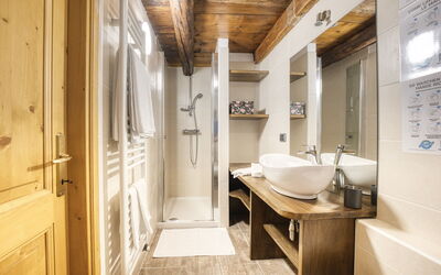 Accommodation:&nbsp;Chalet Borgo Walser Testa 4