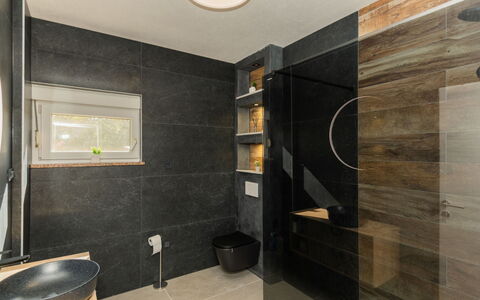Villa Dalmatina: Wall, Flooring, Interior Design, Plumbing Fixture, Floor, Bathroom, Lighting, Bathroom Sink, Ceiling, Tap