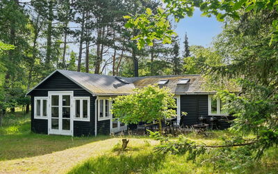 Borghild - 1Km from the Sea