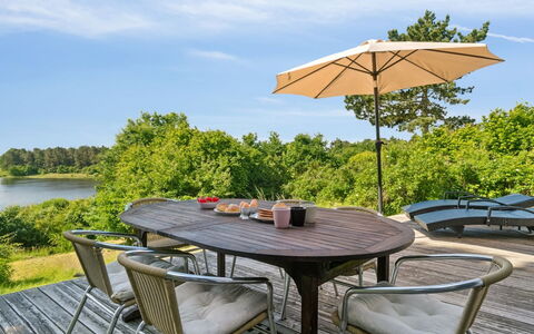 Stygg - 400M from the Sea: Roof, House, Home, Cottage, Siding, Estate, Driveway, Garden Buildings, Yard, Shed