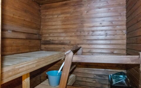 Siularinne a 3: Waterway, Bank, Watercourse, Lake, Cottage, Forest, Channel, Reservoir, Log Cabin