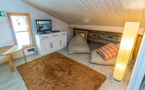 Nilikuru F16: Wood, Snow, Winter, Cottage, Freezing, Home, Log Cabin, Larch, Siding