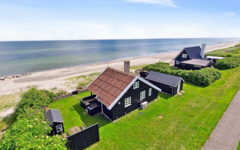 Ofrath - 5M from the Sea: House, Cottage, Home, Coast, Shore, Farmhouse, Porch