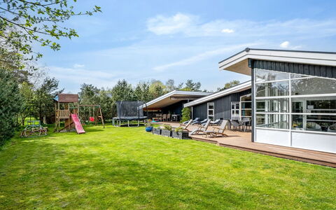 Helena - 700M from the Sea: Grass, Grassland, Landscape, Ecoregion, Plain, Plant Community, Land Lot, Outdoor Furniture, Prairie, Shrubland