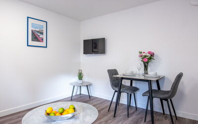 Harbour Nights Deluxe 7A