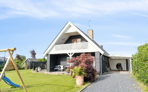 Fentje - 200M from the Sea: Roof, Home, House, Siding, Cottage, Composite Material, Door, Sash Window, Estate, Chimney