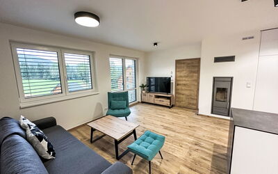 Accommodation:&nbsp;13Ka Sunny Lodge 14.3