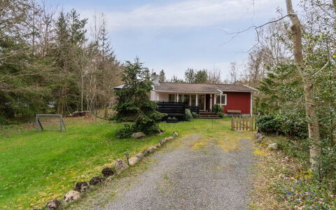 Betti - 700M from the Sea: Wood, Roof, Architecture, Home, House, Cottage, Siding, Hardwood, Slope, Estate