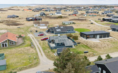 Dolores - 200M from the Sea: Cottage, Shed, Hut, Farmhouse, Prairie, Shack, Barn, Log Cabin, Garden Buildings