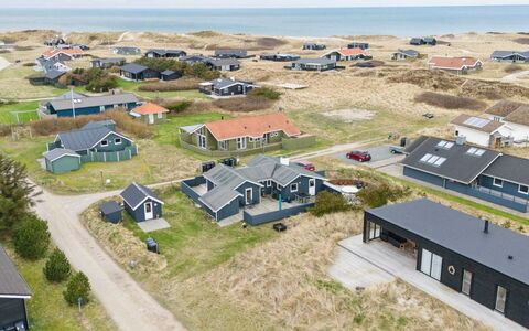 Dolores - 200M from the Sea: Cottage, Shed, Hut, Farmhouse, Prairie, Shack, Barn, Log Cabin, Garden Buildings