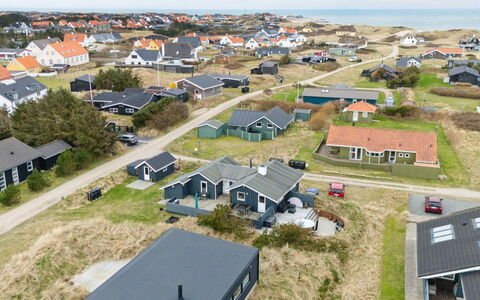 Dolores - 200M from the Sea: Cottage, Shed, Hut, Farmhouse, Prairie, Shack, Barn, Log Cabin, Garden Buildings