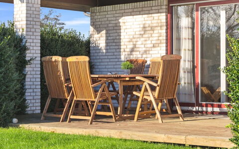 Sebine - 800M from the Sea: Roof, House, Home, Cottage, Door, Siding, Deck, Porch, Plank, Hardwood