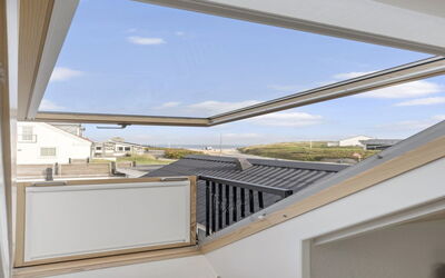 Edin - 100M from the Sea