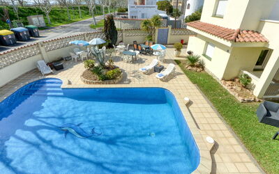 Accommodation:&nbsp;Muga 169.9
