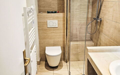 Le Plein Soleil: Flooring, Floor, Bathroom, Interior Design, Wall, Plumbing Fixture, Wood, Toilet, Plumbing, Mirror