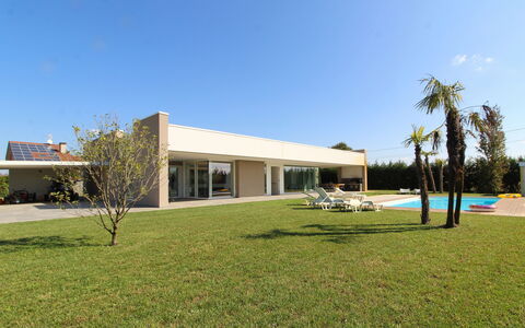 Stima Home, Padova, Pool, Ac: Residential Area, Home, Shade, Estate, Landscaping, Concrete, Swimming Pool, Lawn, Garden, Yard