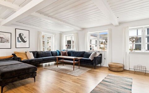 Sjard - 300M from the Sea: Couch, Wood, Interior Design, Furniture, Flooring, Wood Flooring, Apartment, Living Room, Floor, Home