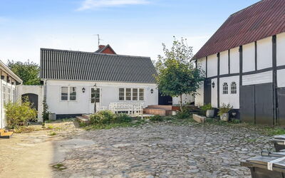 Sjard - 300M from the Sea