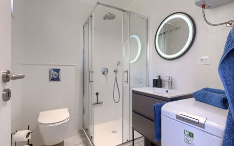 Acqua e Sale: Mirror, Plumbing Fixture, Sink, Purple, Tap, Bathroom, Interior Design, Cabinetry