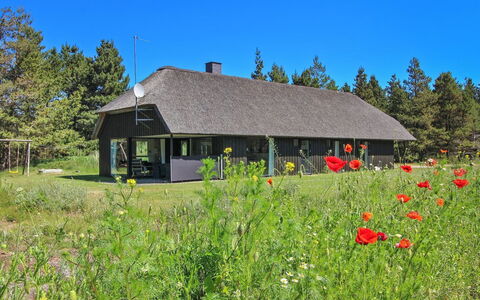 Dix - 900M from the Sea: Roof, House, Home, Cottage, Door, Siding, Deck, Porch, Plank, Hardwood